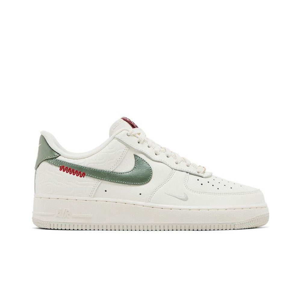 Nike Air Force 1 Low Year of the Snake – boční pohled | Purekickz