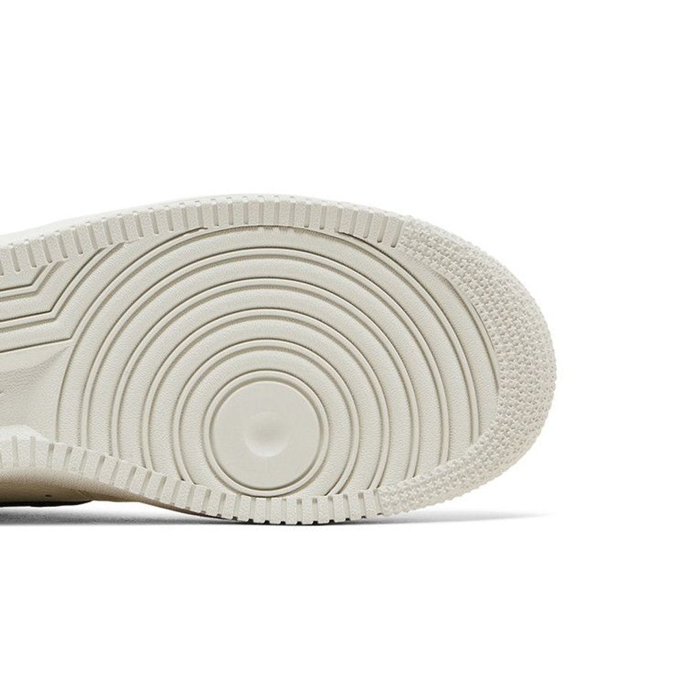 Nike Air Force 1 Low Year of the Snake – pohled shora | Purekickz
