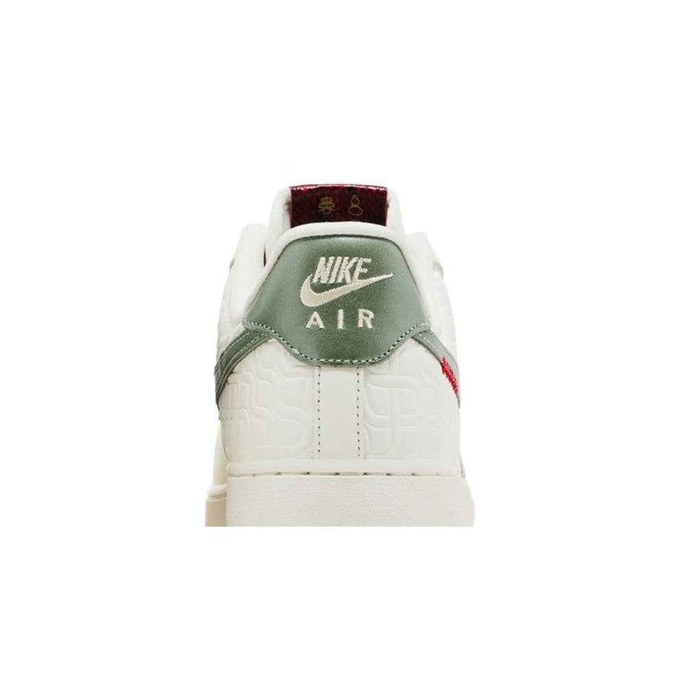 Nike Air Force 1 Low Year of the Snake – detail materiálu | Purekickz