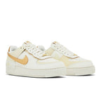 Nike Air Force 1 Shadow Sail Coconut Milk Metallic Gold (W) – lifestyle foto | Purekickz