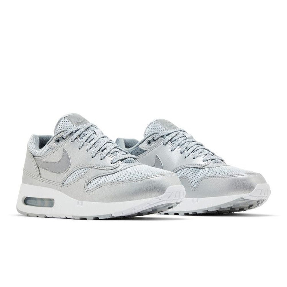 Nike Air Max 1 '86 Metallic Silver Cool Grey – lifestyle foto | Purekickz