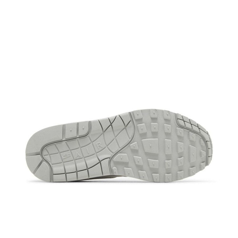 Nike Air Max 1 87 LX Light Smoke Grey – zadní pohled | Purekickz