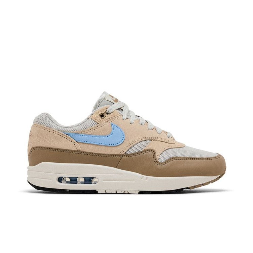 Nike Air Max 1 Essential 'Light Bone Psychic Blue' – boční pohled | Purekickz