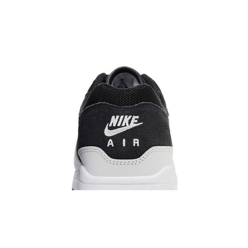 Nike Air Max 1 Essential Off Noir Vast Grey – detail materiálu | Purekickz