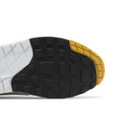 Nike Air Max 1 Essential University Gold – pohled shora | Purekickz