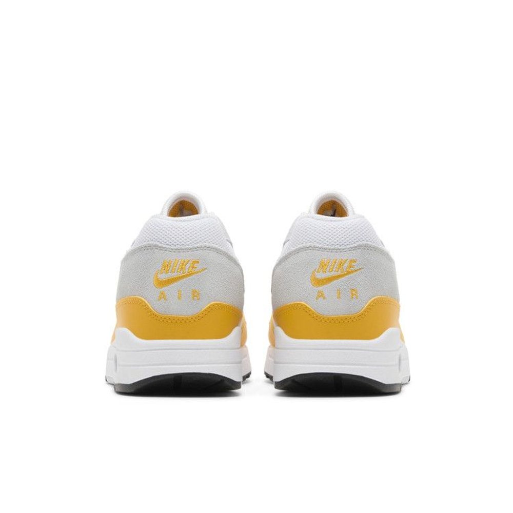 Nike Air Max 1 Essential University Gold – podrážka | Purekickz
