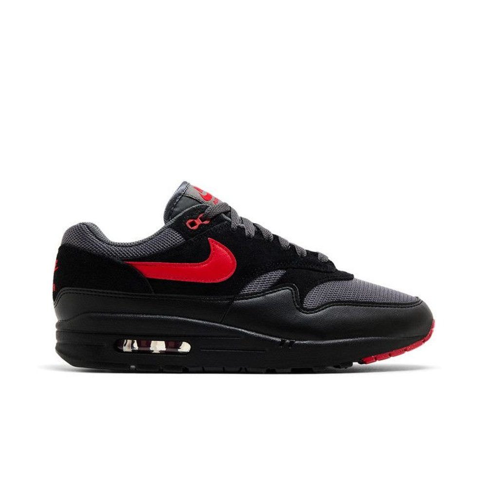 Nike Air Max 1 Essential Vamps – boční pohled | Purekickz