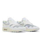 Nike Air Max 1 Patta White Grey – lifestyle foto | Purekickz