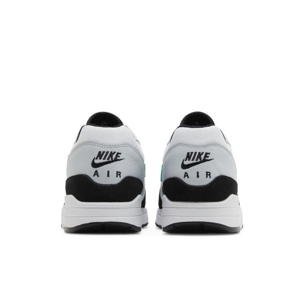 Nike Air Max 1 White Black Stadium Green – podrážka | Purekickz