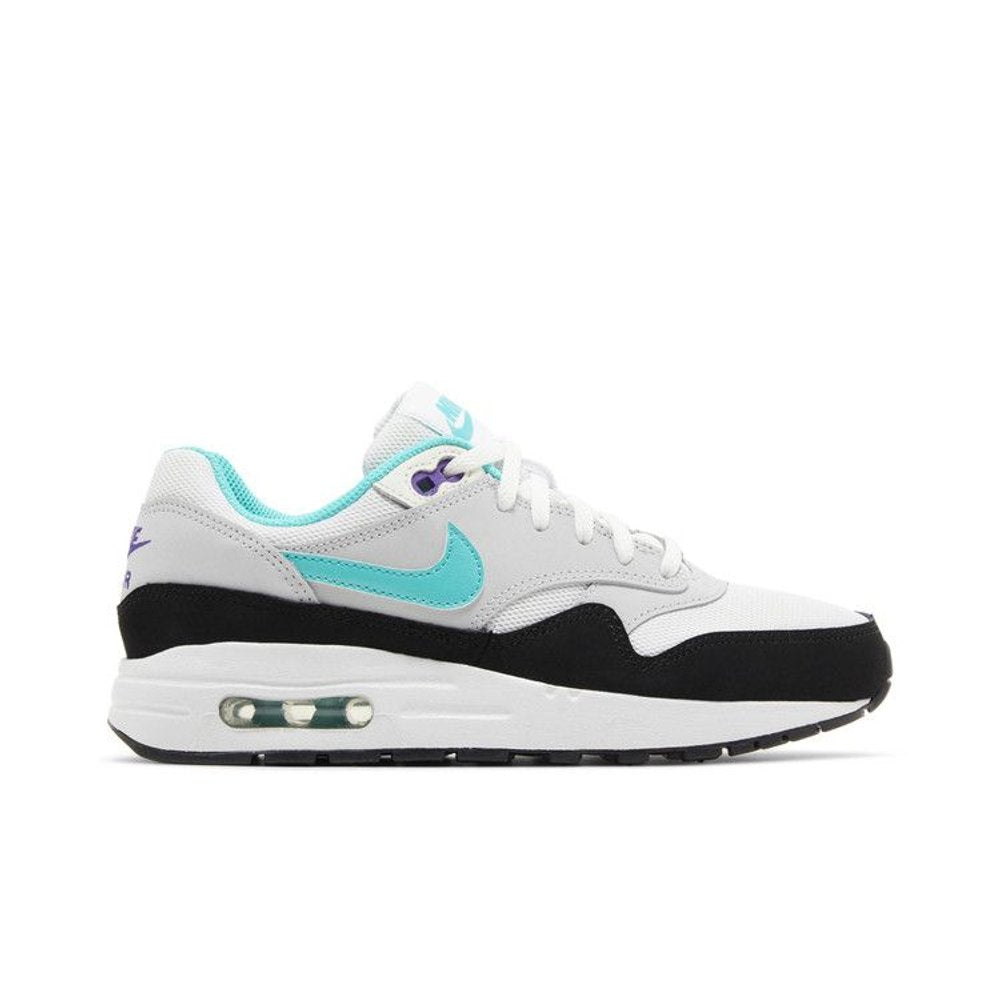 Nike Air Max 1 White Pure Platinum Court Purple Hyper Jade (GS) – boční pohled | Purekickz