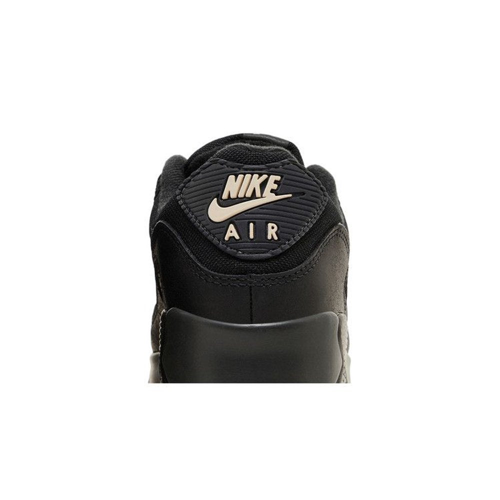 Nike Air Max 90 'Black Smoke Grey Gum' – detail materiálu | Purekickz