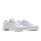 Nike Air Max 90 Leather Triple White – lifestyle foto | Purekickz