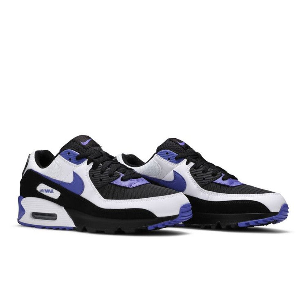 Nike Air Max 90 Persian Violet – lifestyle foto | Purekickz