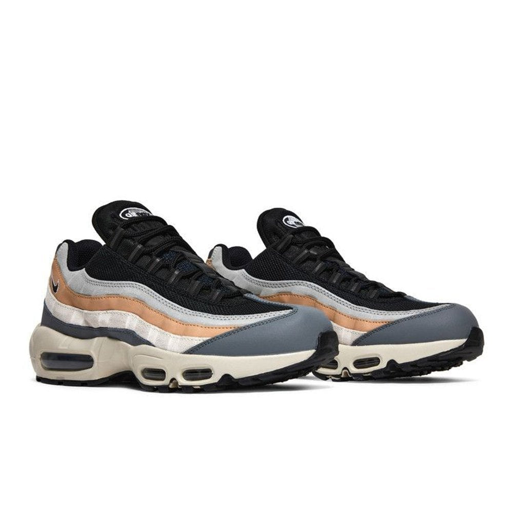 Nike Air Max 95 Black Beige Grey – lifestyle foto | Purekickz