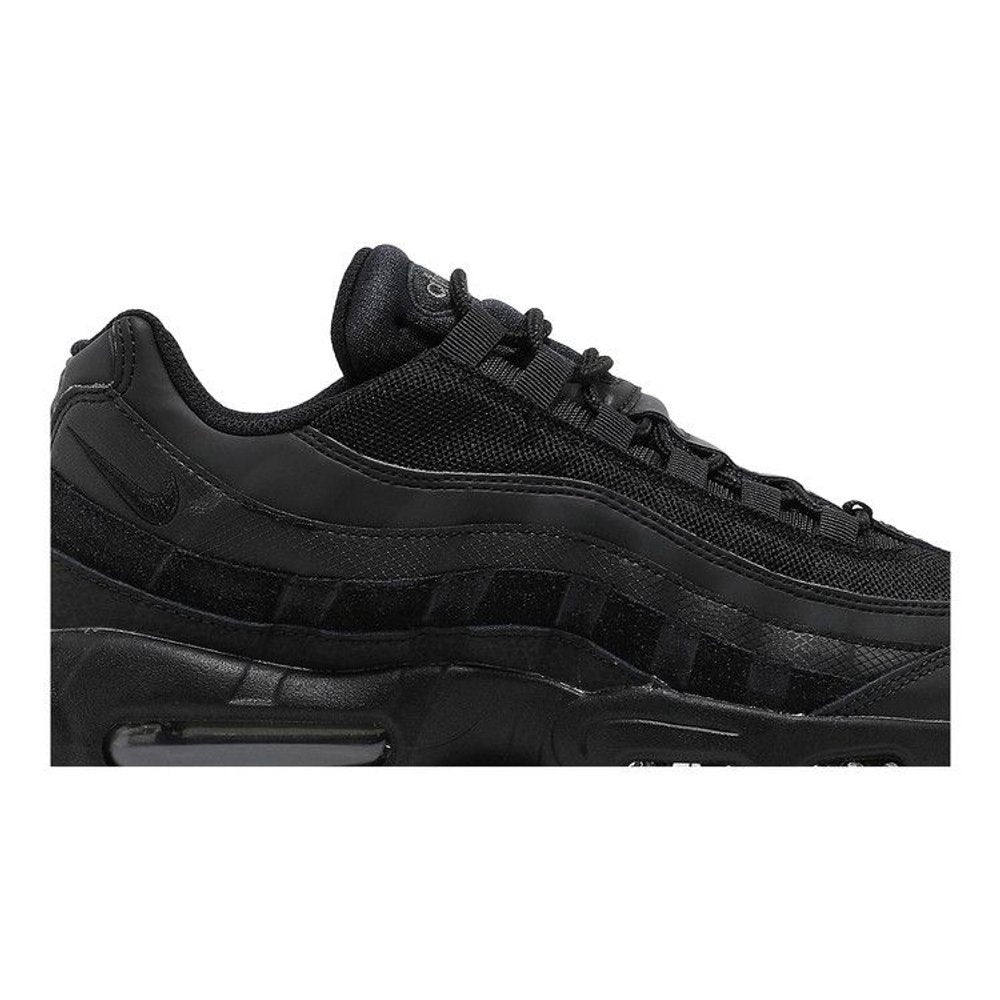 Nike Air Max 95 Essential 'Triple Black' – detail | Purekickz