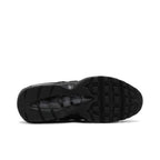 Nike Air Max 95 Essential 'Triple Black' – zadní pohled | Purekickz