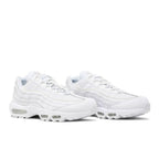 Nike Air Max 95 Essential White Grey Fog – lifestyle foto | Purekickz