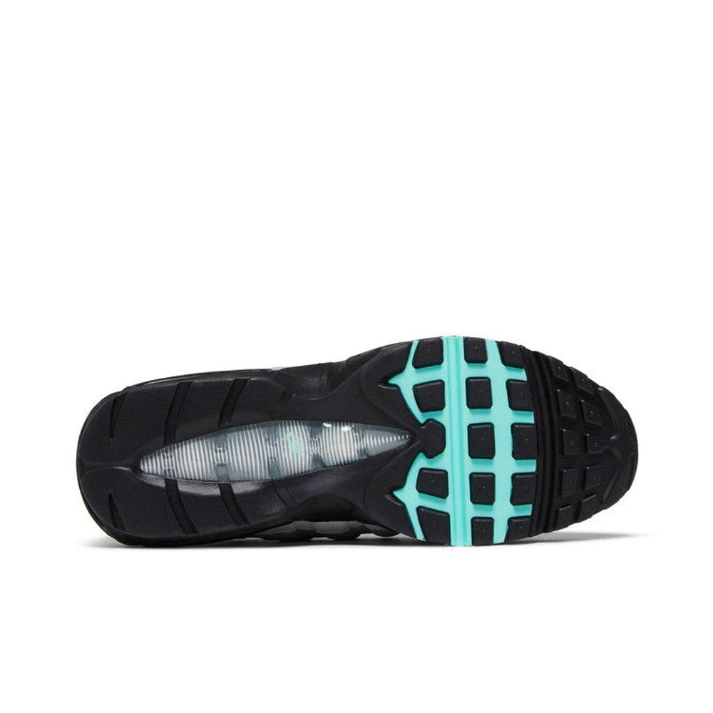 Nike Air Max 95 Hyper Turquoise – zadní pohled | Purekickz