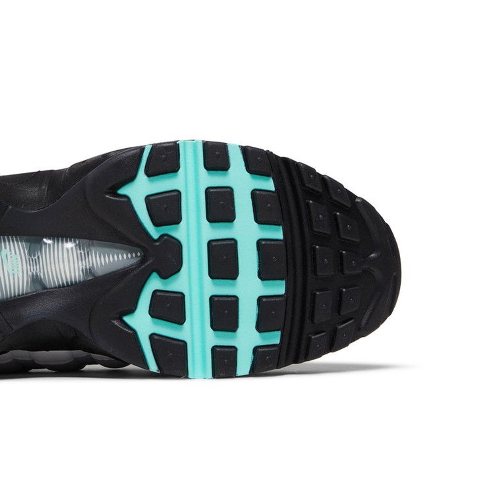 Nike Air Max 95 Hyper Turquoise – pohled shora | Purekickz