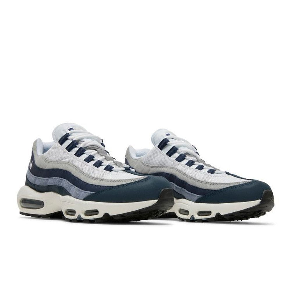 Nike Air Max 95 Midnight Navy – lifestyle foto | Purekickz
