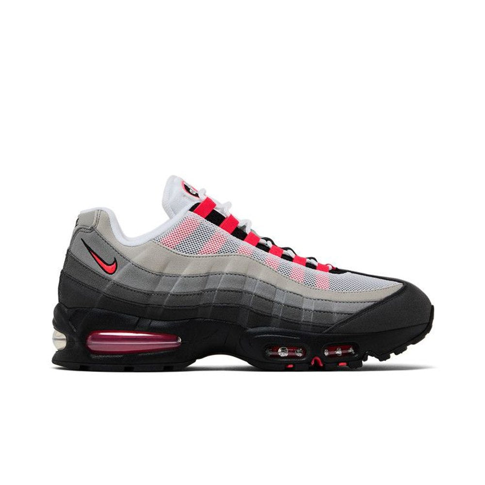 Nike Air Max 95 OG Big Bubble Solar Red 2.0 (2025) – boční pohled | Purekickz