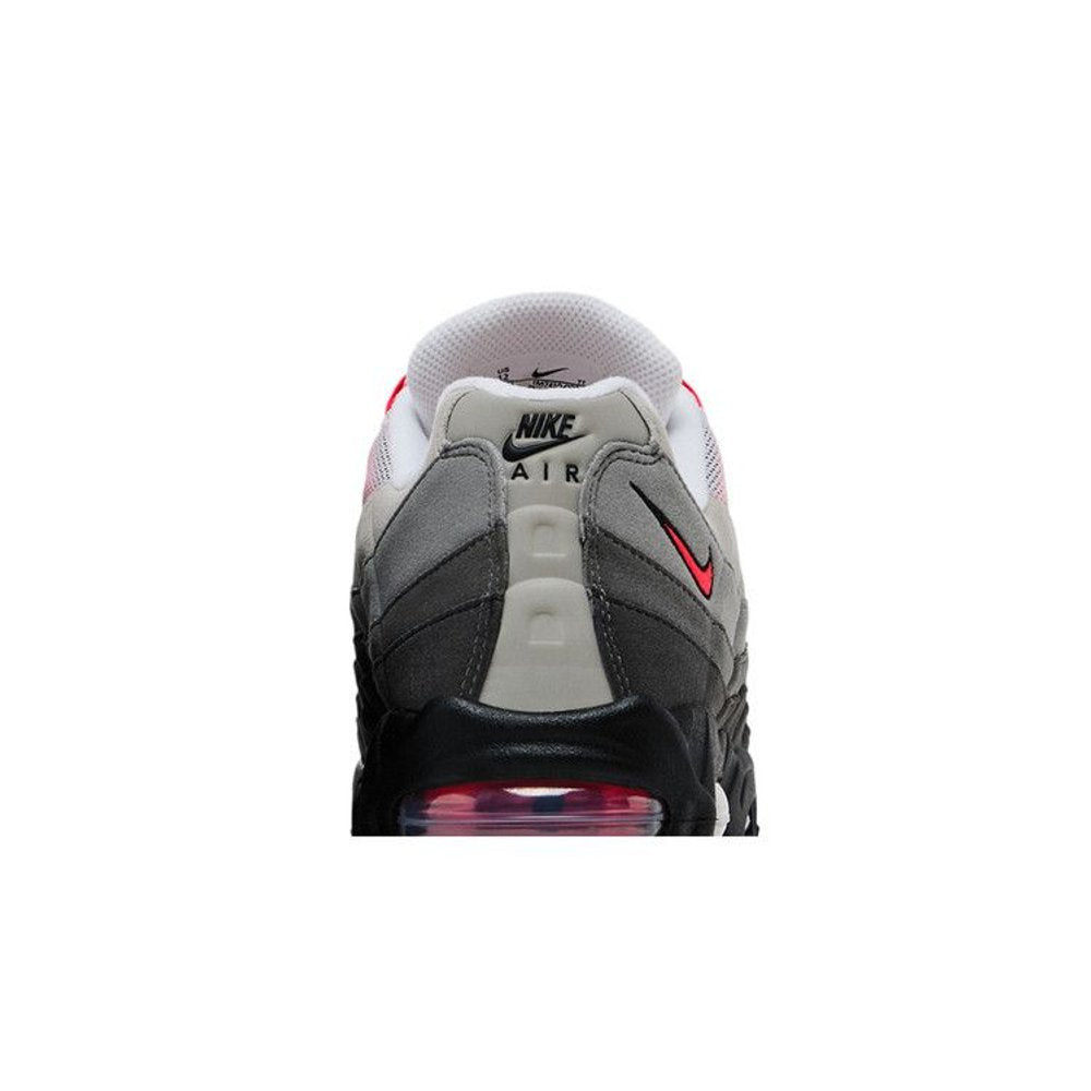 Nike Air Max 95 OG Big Bubble Solar Red 2.0 (2025) – detail materiálu | Purekickz