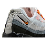 Nike Air Max 95 OG 'Bright Mandarin' 2025 – pohled 10 | Purekickz