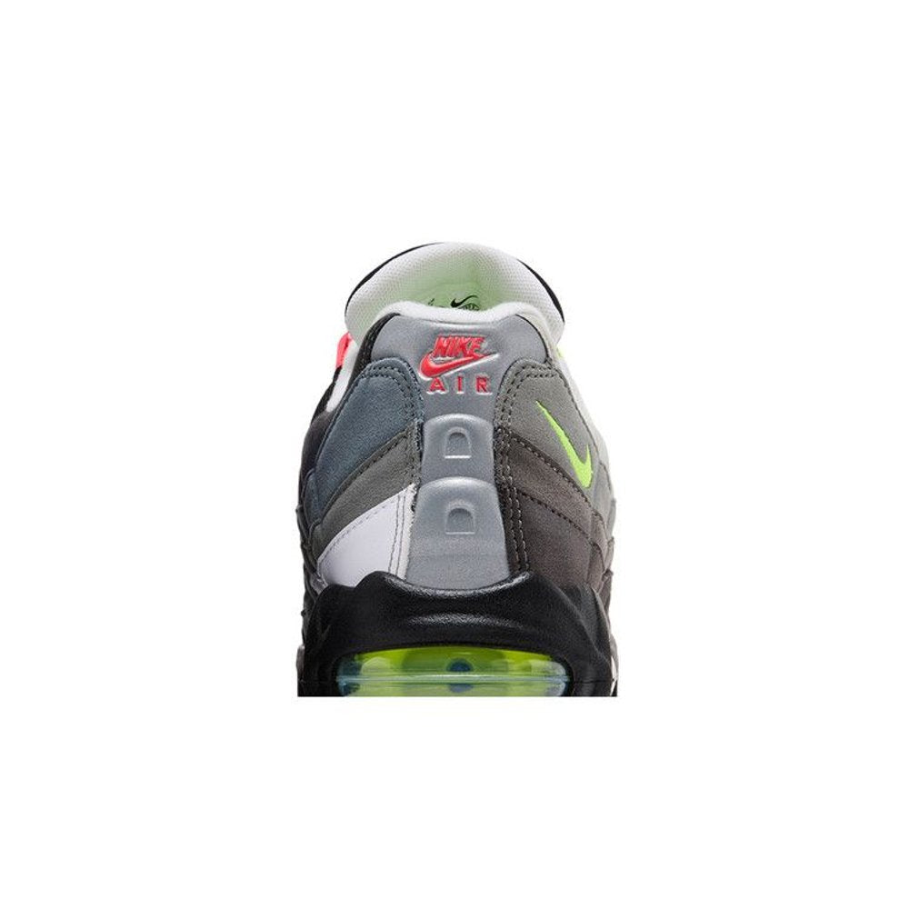 Nike Air Max 95 Premium Greedy (2026) – detail materiálu | Purekickz