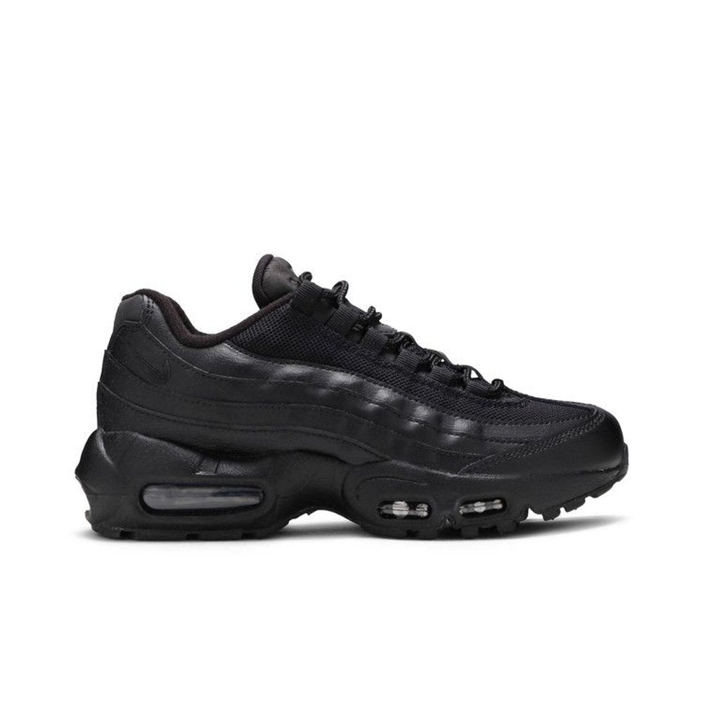 Nike Air Max 95 Recraft Triple Black (GS) – boční pohled | Purekickz