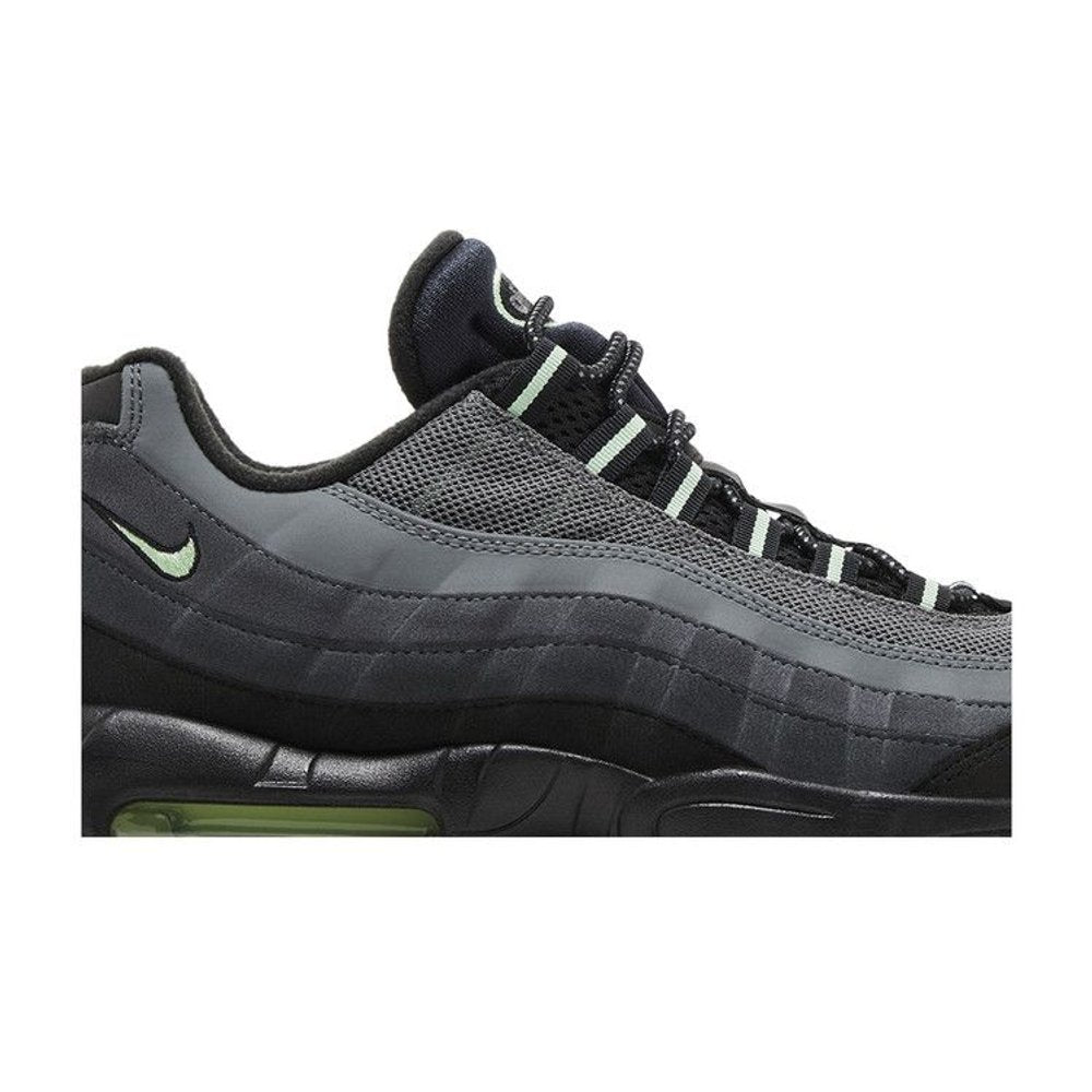 Nike Air Max 95 Vapor Green – detail | Purekickz