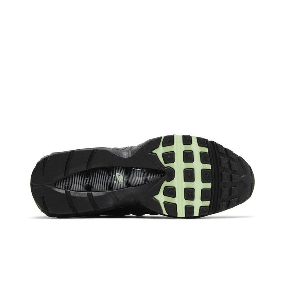 Nike Air Max 95 Vapor Green – zadní pohled | Purekickz