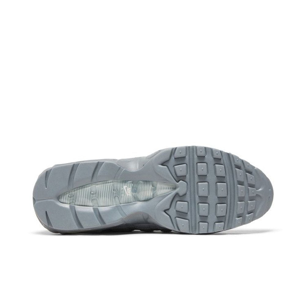 Nike Air Max 95 Wolf Grey – zadní pohled | Purekickz