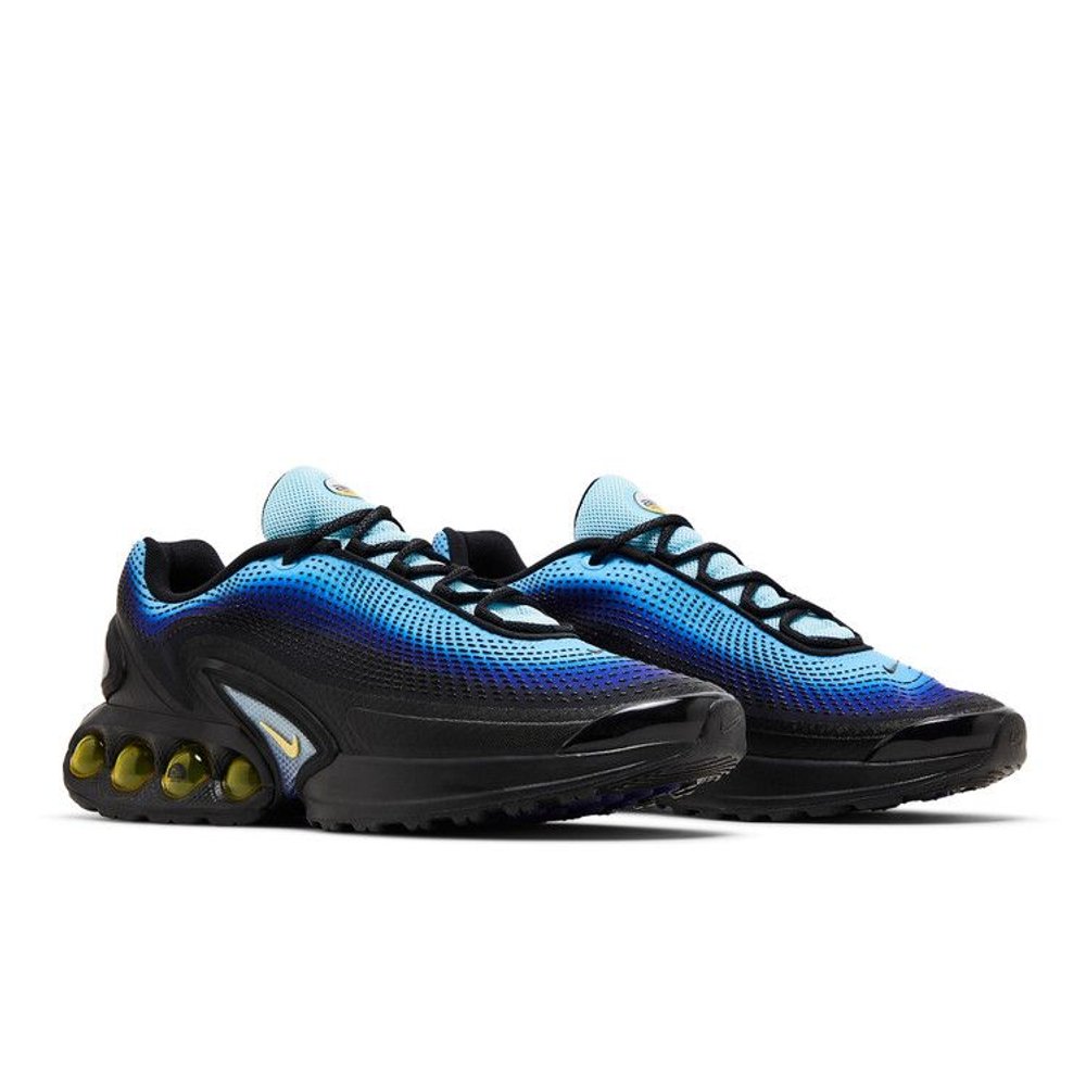 Nike Air Max DN SE 'Sky Blue Chamois' – lifestyle foto | Purekickz