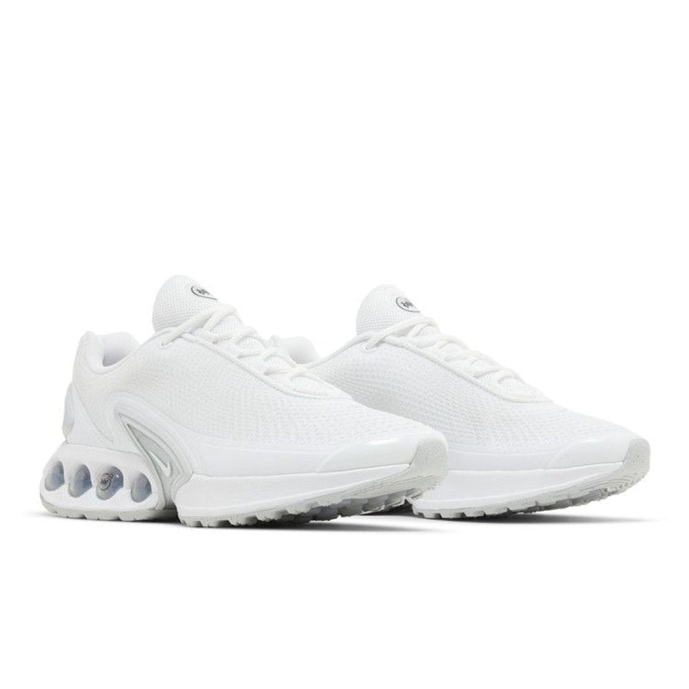 Nike Air Max Dn White Metallic Silver – lifestyle foto | Purekickz