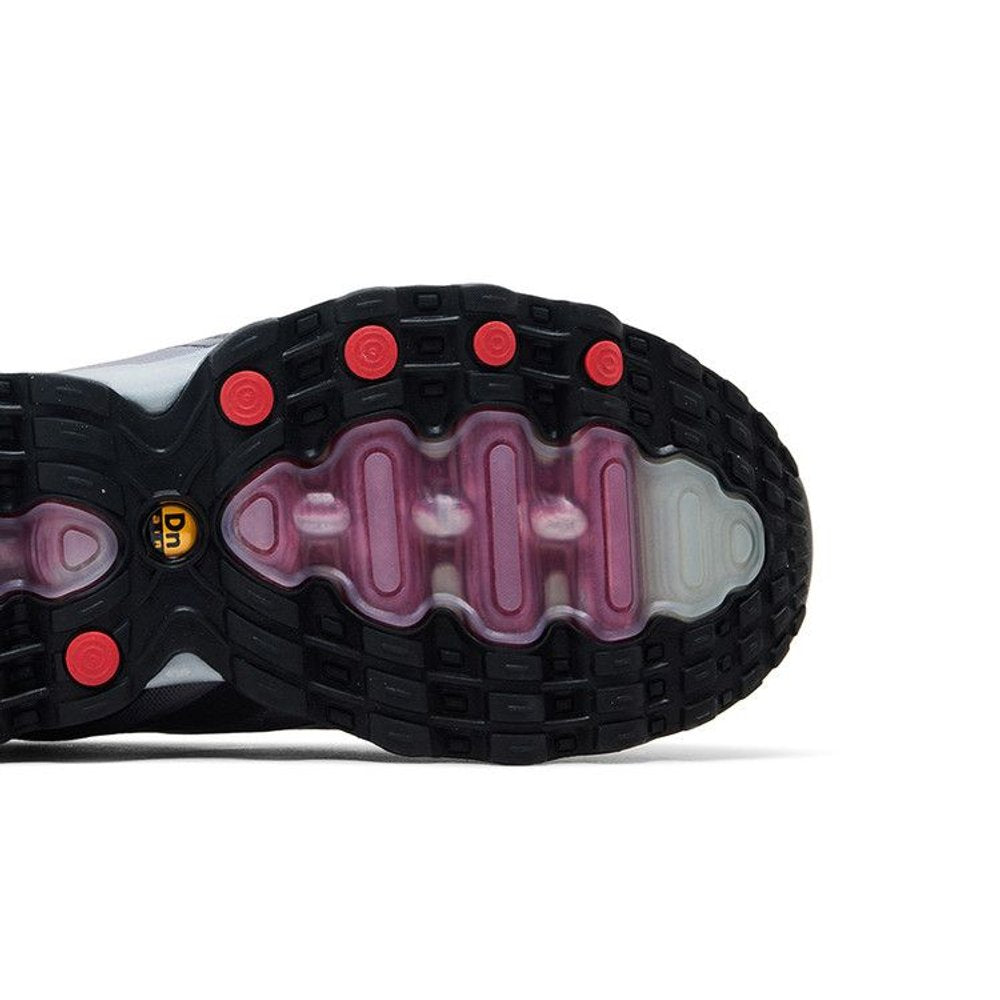 Nike Air Max Dn8 Iron Grey Bright Crimson – pohled shora | Purekickz