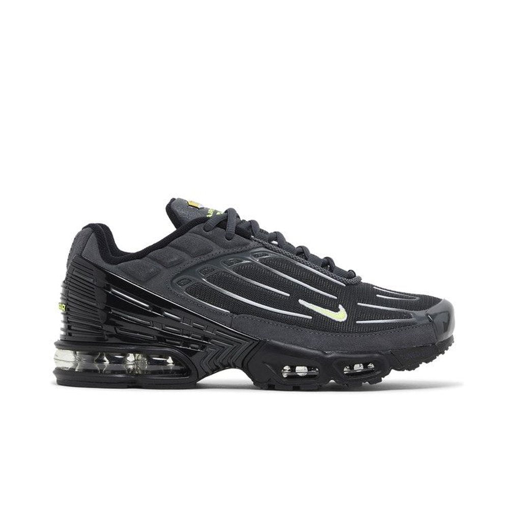 Nike Air Max Plus 3 Black Volt – boční pohled | Purekickz