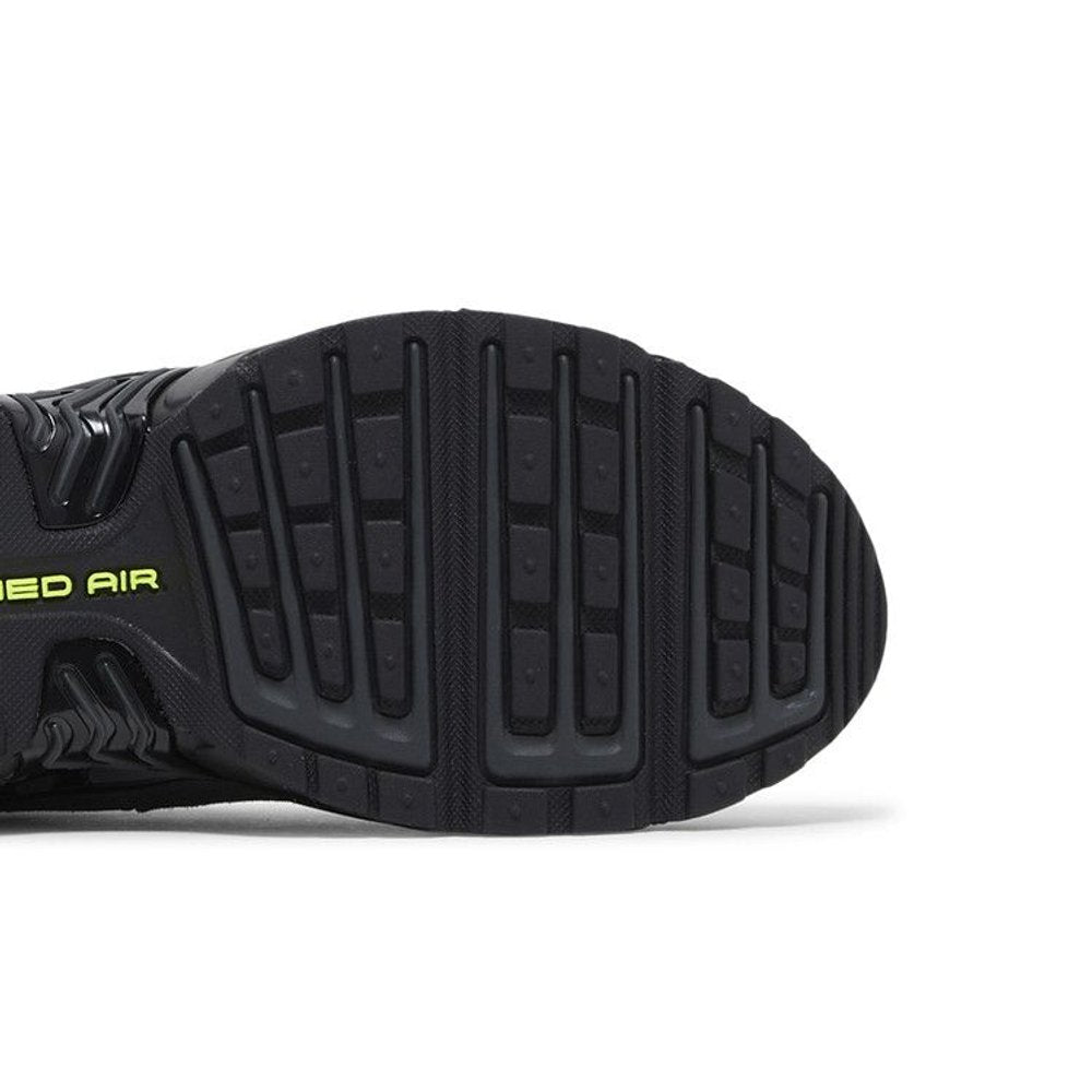 Nike Air Max Plus 3 Black Volt – pohled shora | Purekickz
