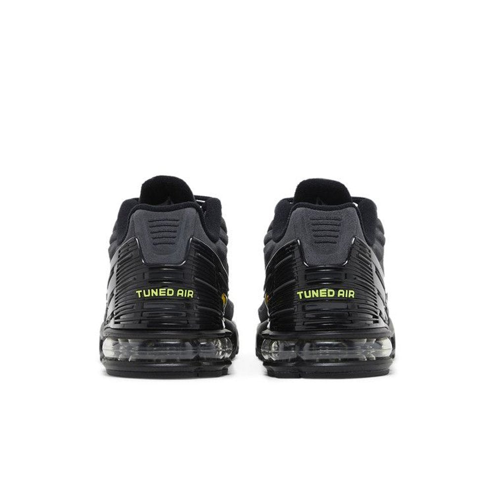 Nike Air Max Plus 3 Black Volt – podrážka | Purekickz