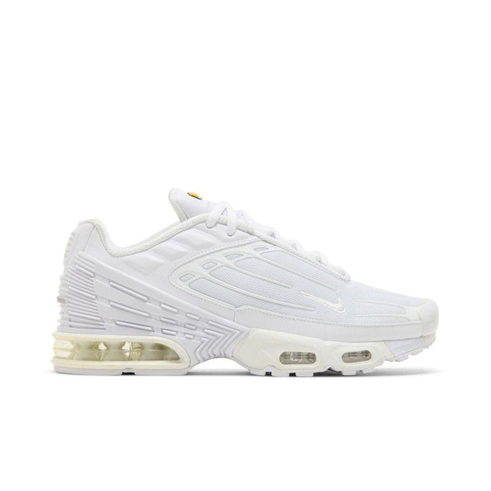 Nike Air Max Plus 3 Triple White – boční pohled | Purekickz