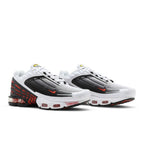 Nike Air Max Plus 3 White Black Team Orange – lifestyle foto | Purekickz