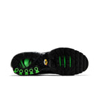 Nike Air Max Plus Black Green Strike – zadní pohled | Purekickz