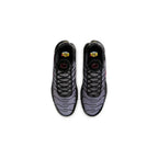 Nike Air Max Plus Black Pencil Point Team Crimson – zadní pohled | Purekickz