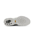 Nike Air Max Plus Black White (W) – zadní pohled | Purekickz