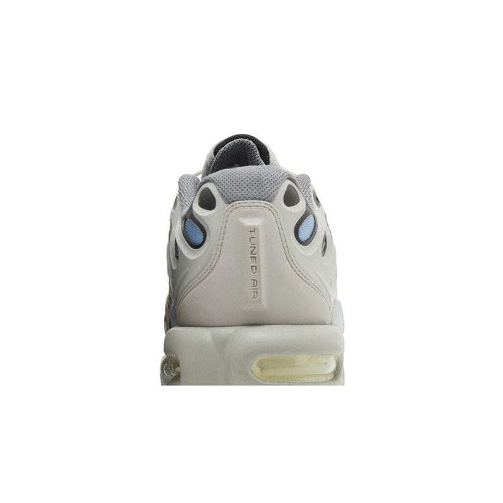 Nike Air Max Plus Drift 'Light Smoke Grey' – detail materiálu | Purekickz