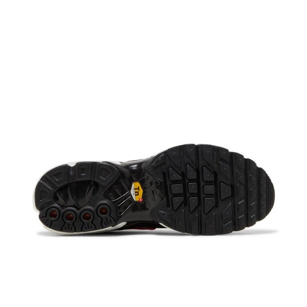 Nike Air Max Plus Dusk (W) – zadní pohled | Purekickz