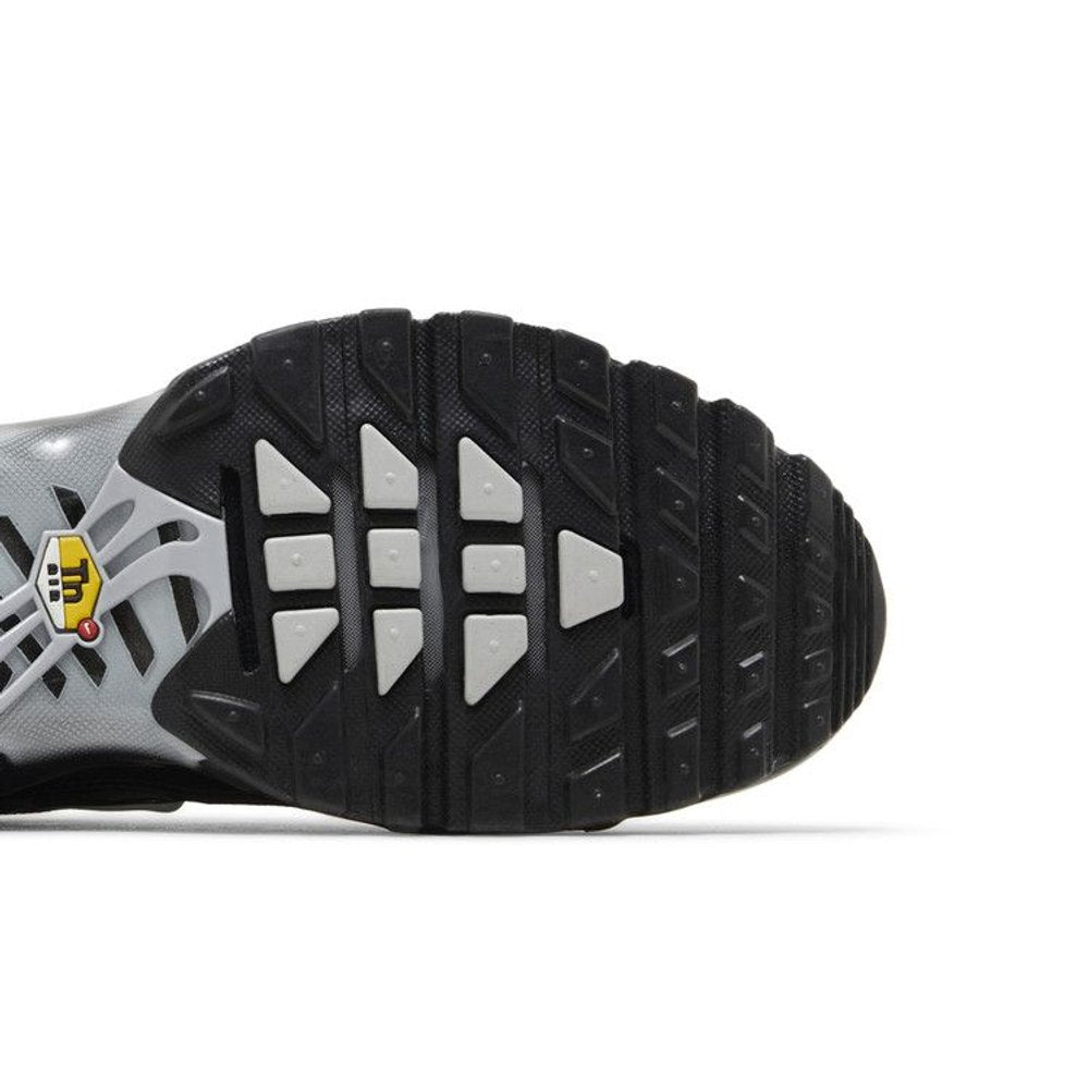 Nike Air Max Plus Multi Swoosh Black Crimson – pohled shora | Purekickz