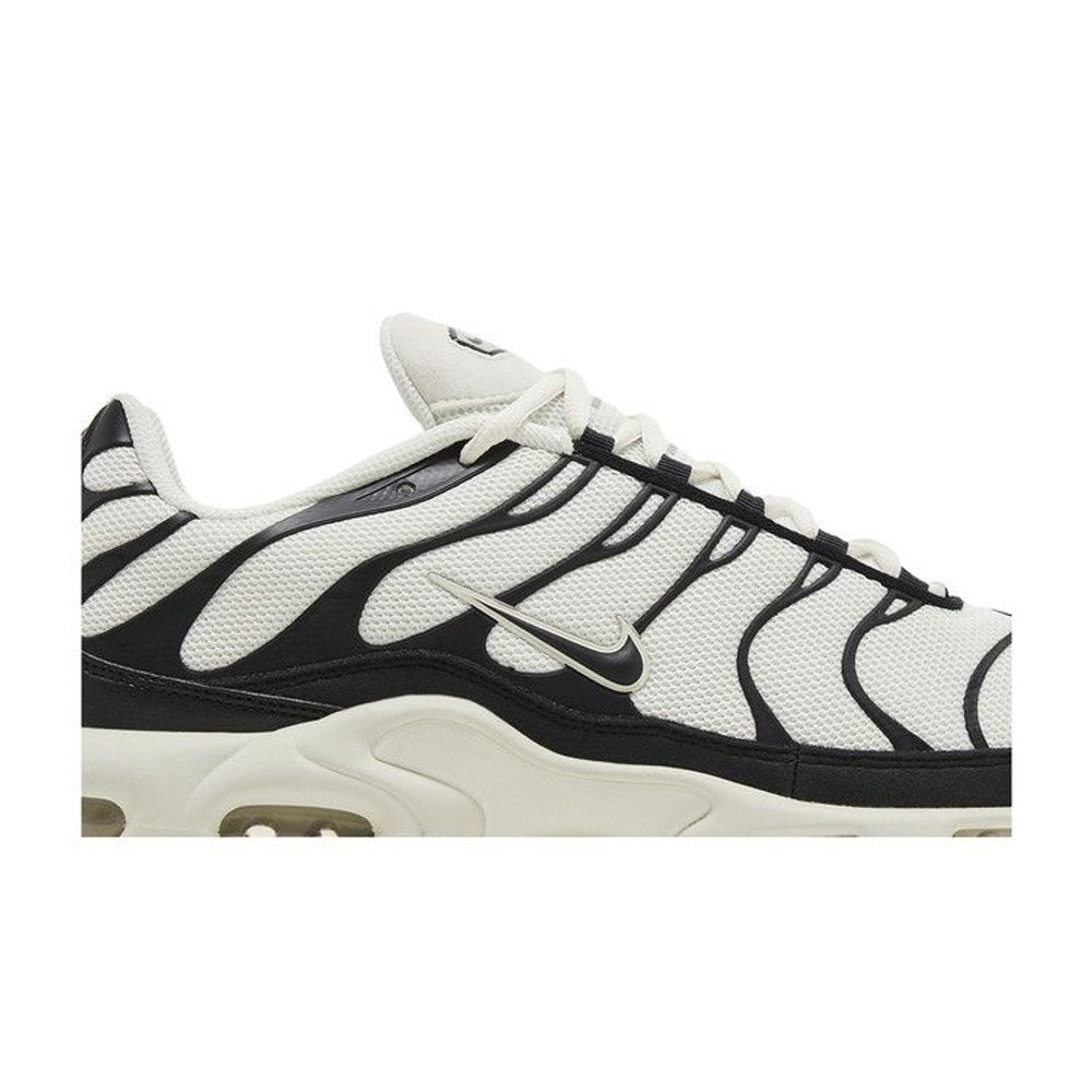 Nike Air Max Plus Panda – detail | Purekickz