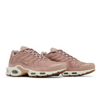 Nike Air Max Plus Particle Pink (W) – lifestyle foto | Purekickz
