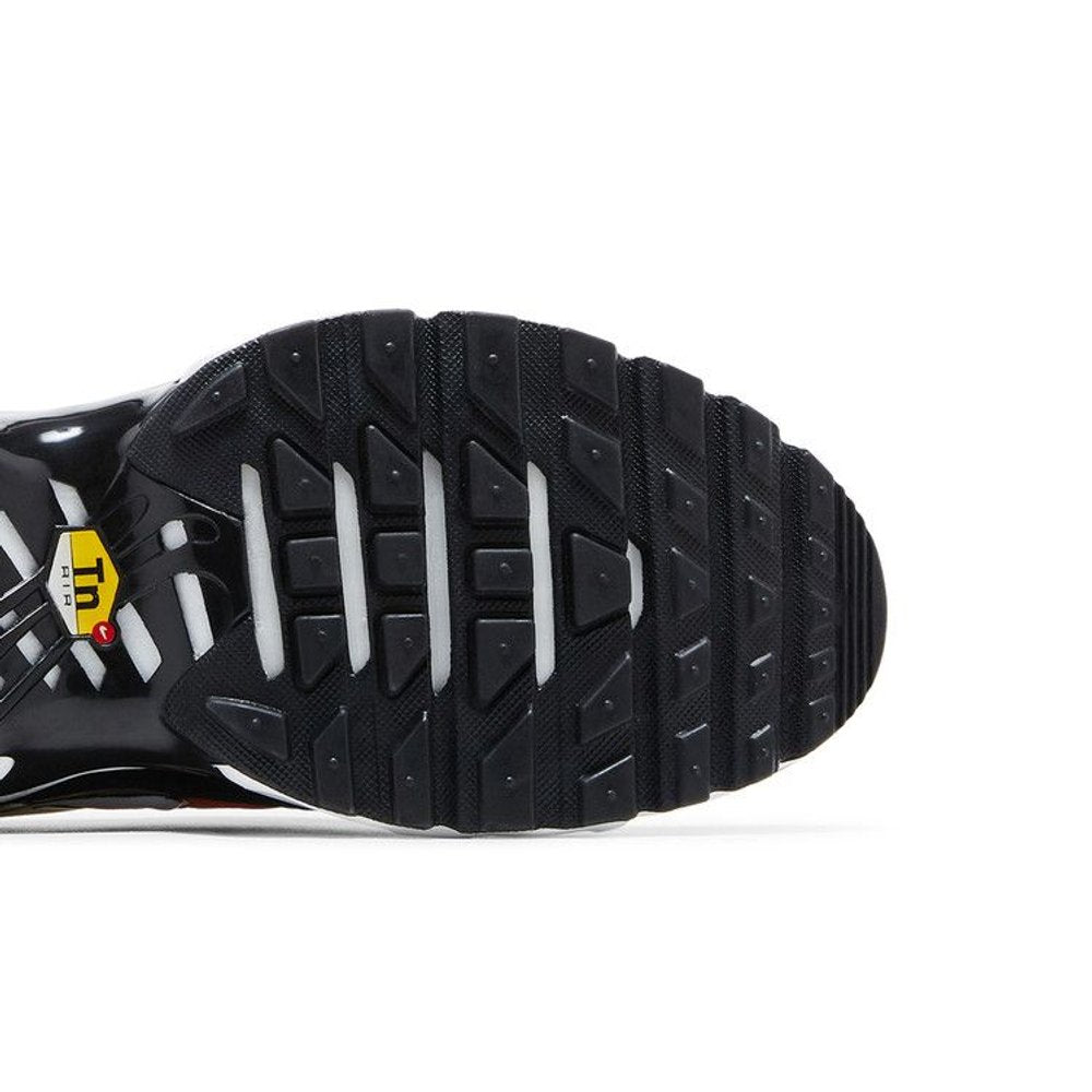 Nike Air Max Plus Rainbow (W) – pohled shora | Purekickz