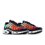 Nike Air Max Plus Rainbow (W) – lifestyle foto | Purekickz
